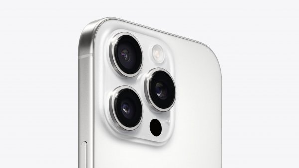 Apple iPhone 16 Pro - Image 14